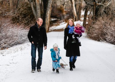 Littleton family photographer in the Colorado snow