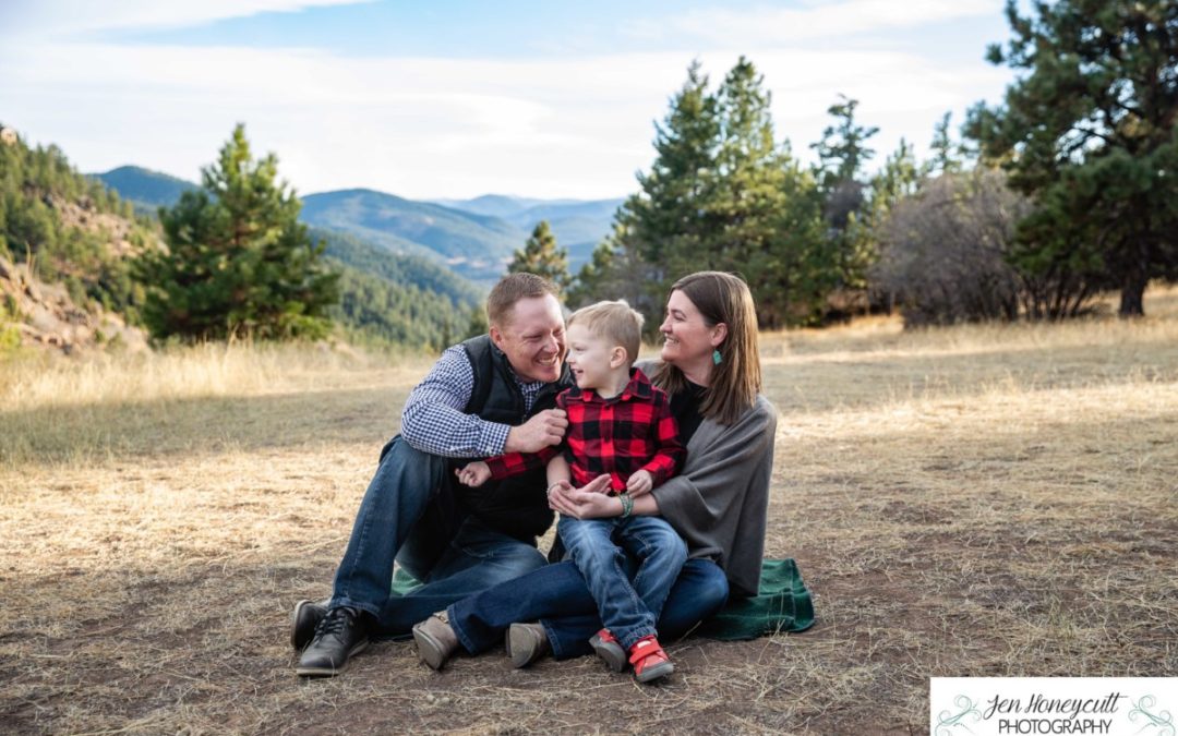 The {P} family of 3 at Mt. Falcon park by Littleton photographer