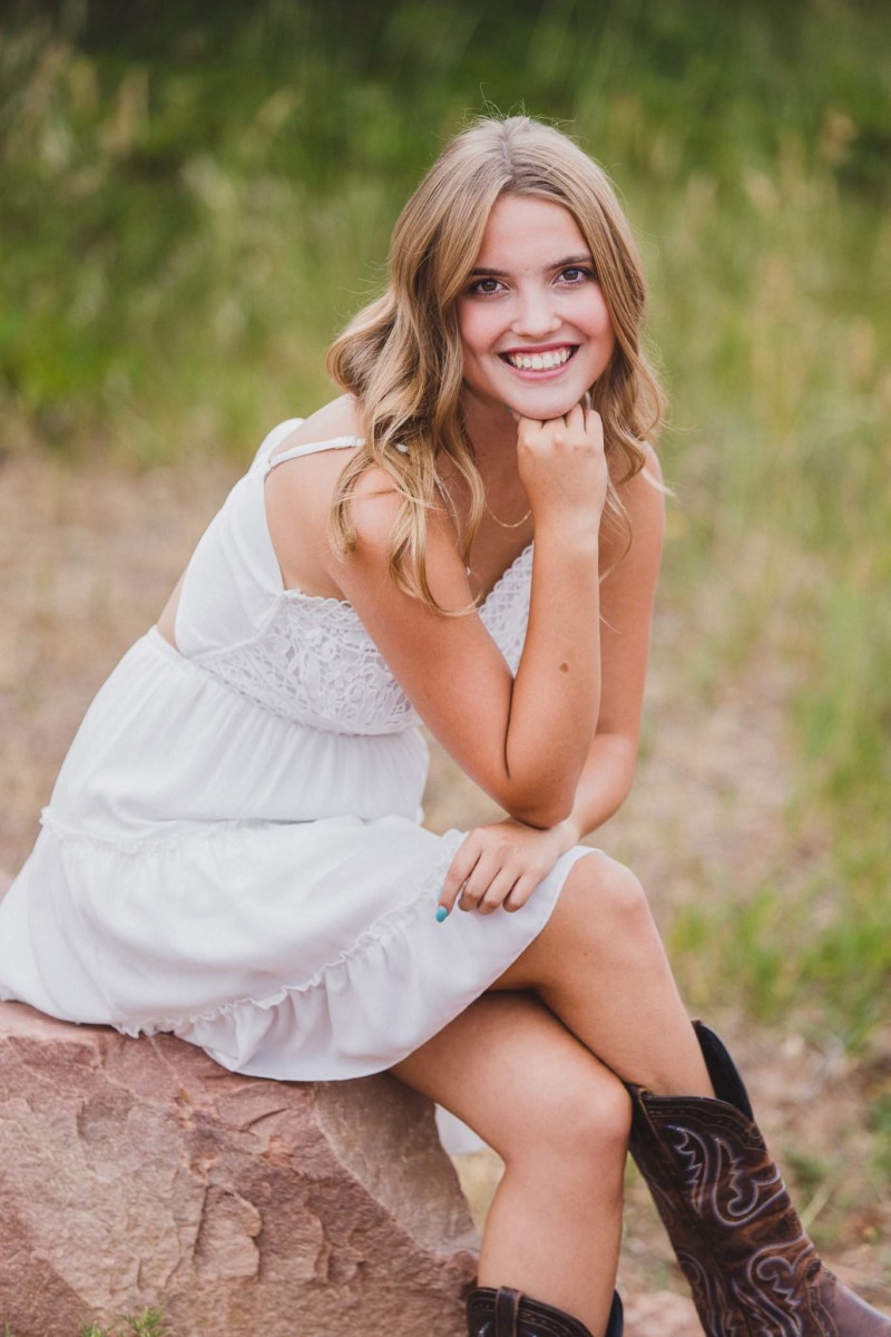 Littleton high school senior photographer portrait photo session Heritage Class of 2023 Roxborough State Park red rocks tennis flute player photography