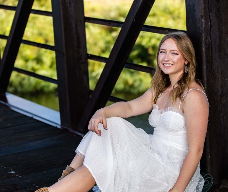 Taylor’s high school senior photo session at the Carson Nature Center and Downtown Littleton by local photographer