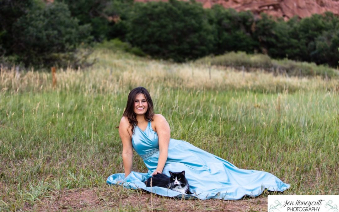 Emma’s high school senior photo session at the Carson Nature Center and South Valley Open Space park by Littleton teen photographer
