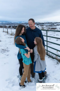 Littleton family photographer mini photo session photography snow kids mother father son daughter boy girl brother sister Colorado foothills