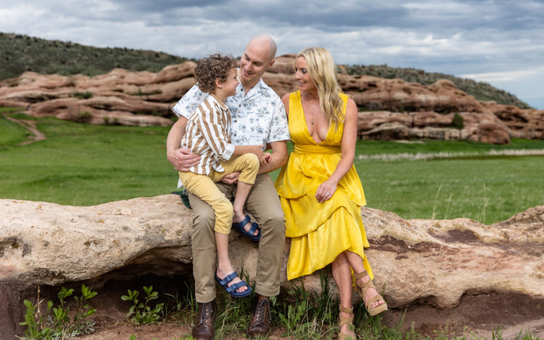 The {L} family in the Ken Caryl Valley neighborhood by Littleton photographer