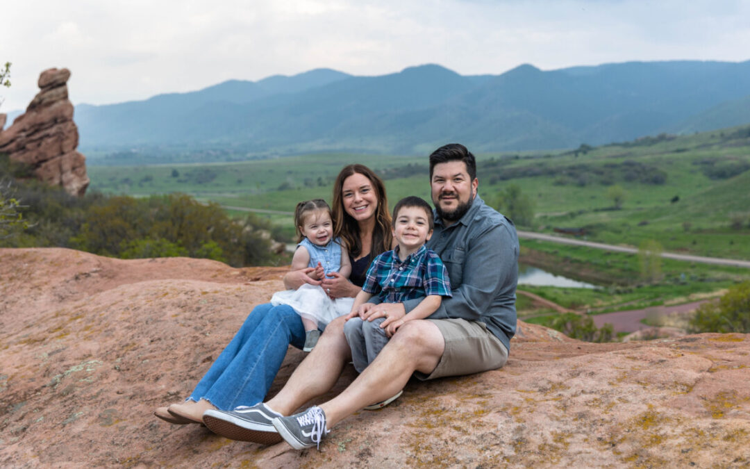 The {B} family of 4 at South Valley Open Space Park by Littleton photographer